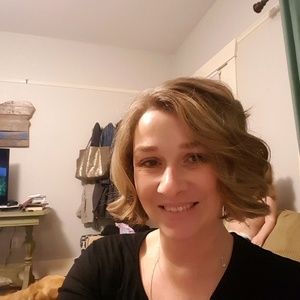 Meet your Posher, Carly